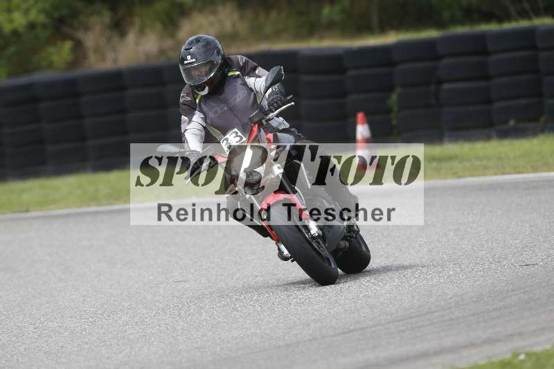 /41 25.08.2026  Cornu Master School ADR/33